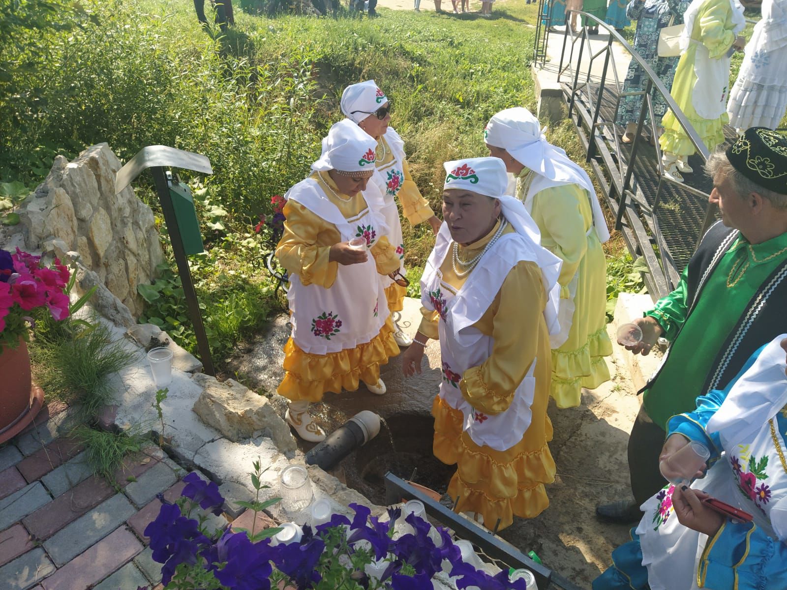 Маһитап чишмәсендә "Җиз самавыр" фестивале