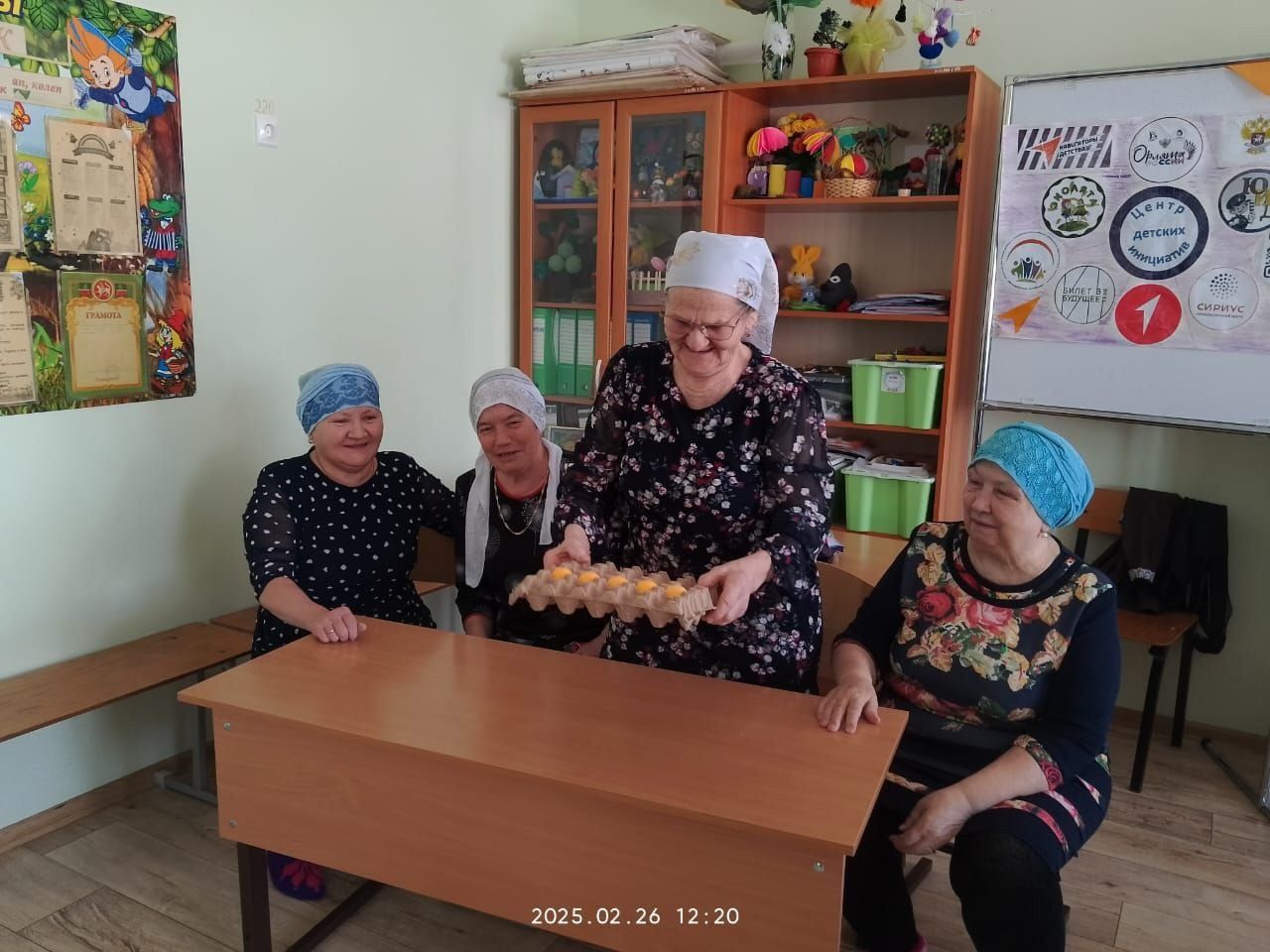 Иске Өҗем мәктәбендә «Мин һәм минем әбием» исемле бәйрәм чарасы узды