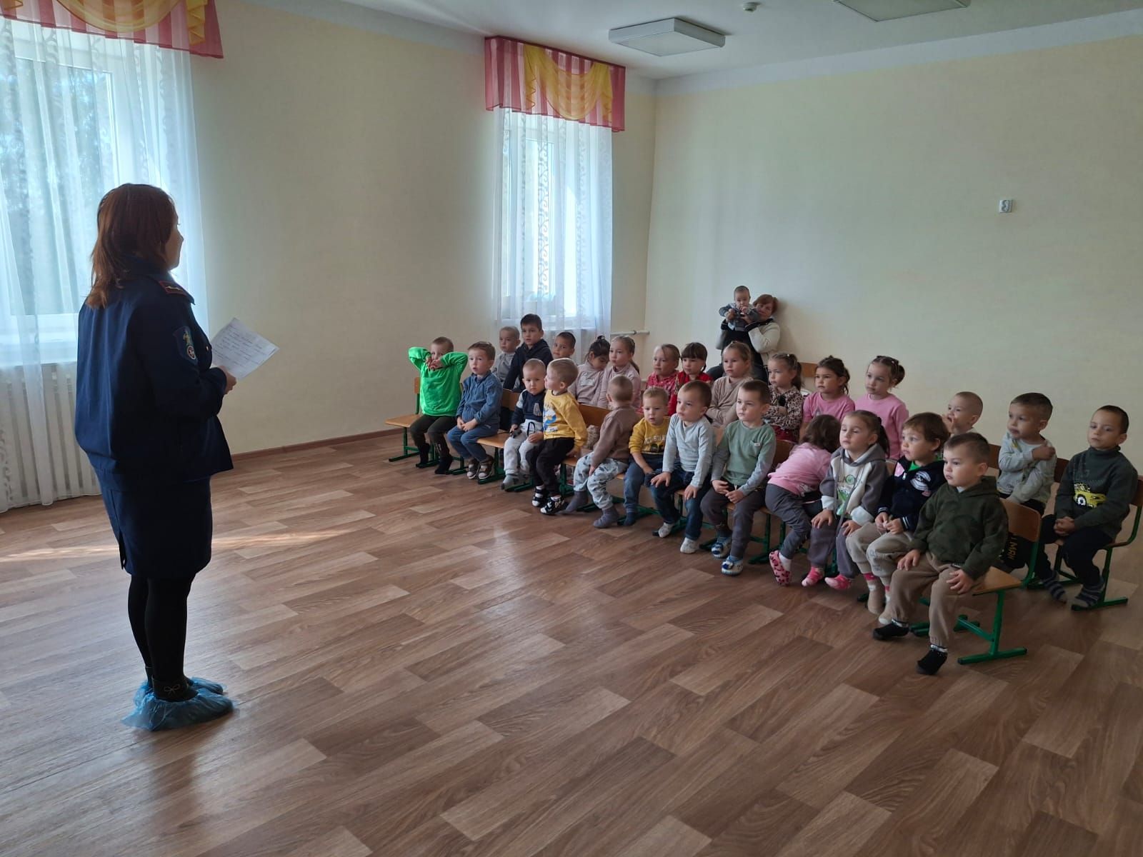 Гражданнар оборонасы айлыгы кысаларында Күәм балалар бакчасында очрашу булды