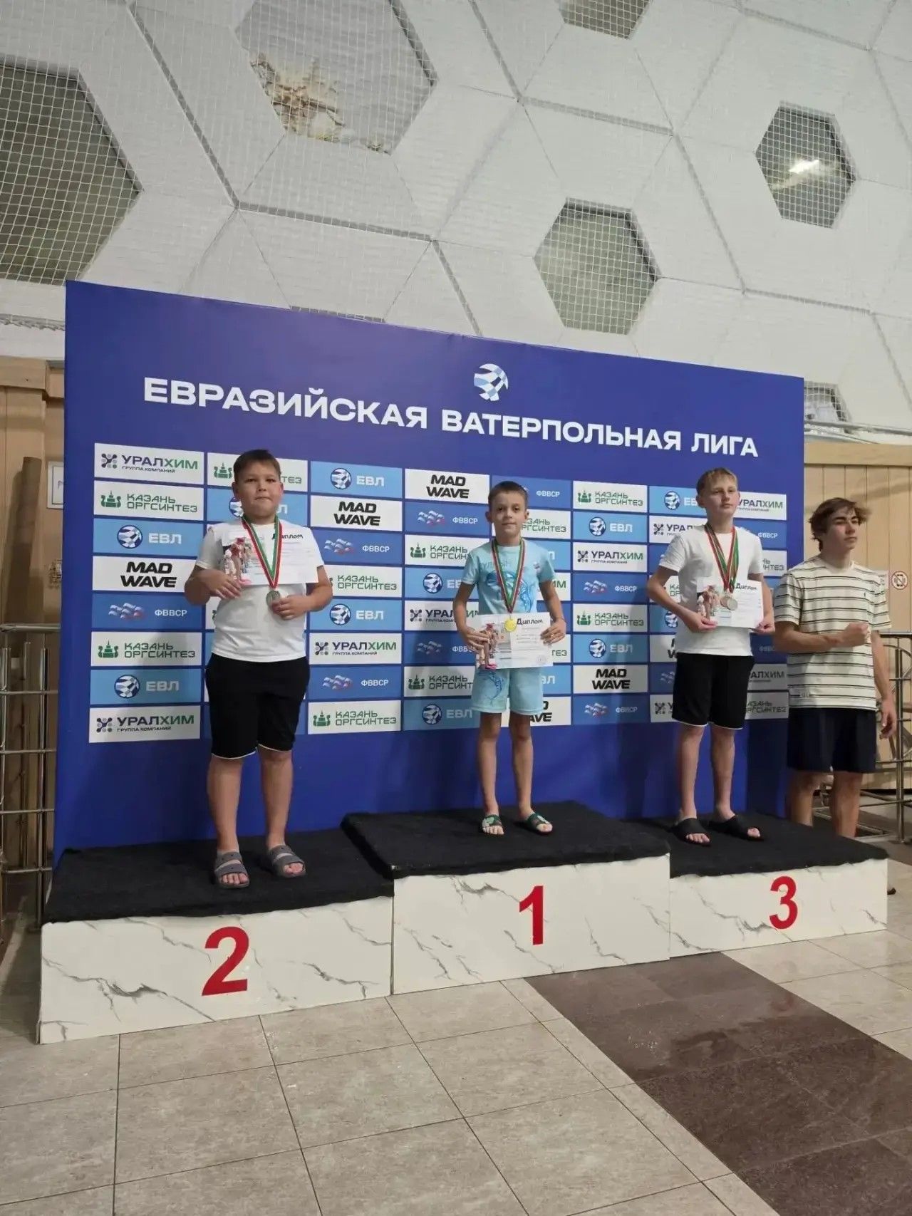 Әтнә районы йөзүчеләре ярышларда югары урыннар алдылар