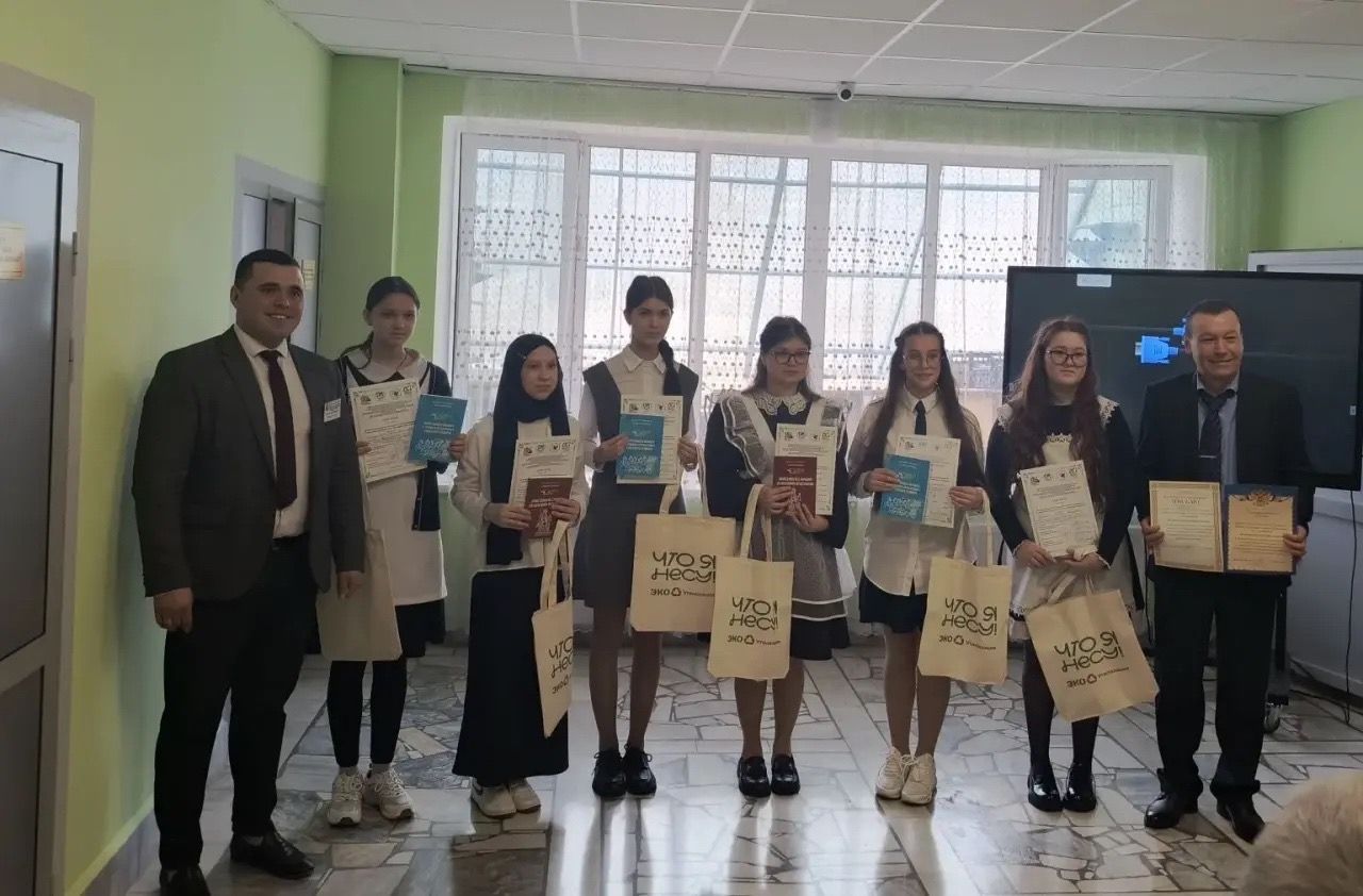 Ш. Мәрҗәни исемендәге Коморгуҗа урта мәктәбендә 3 нче республикакүләм экологик конференция узды