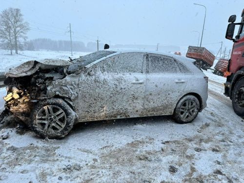 Авариядә ике кеше зыян күргән