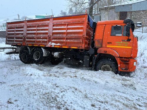 Авариядә ике кеше зыян күргән