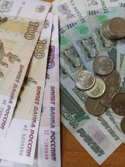 Татарстанда вакытлыча эшкә урнашкан яшүсмерләргә түләүләр артачак