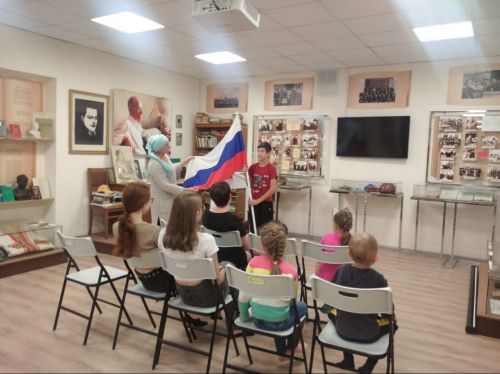 Тарих буенча белемнәрен барладылар