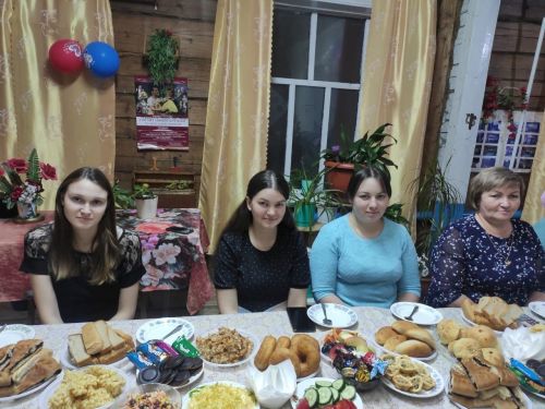 «И хатын-кыз, и изге зат! Син – җирнең фәрештәсе!»