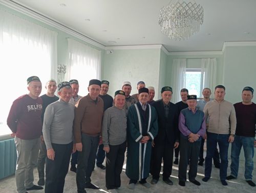 Чембулат авылында яңа мәчеттә Гает намазы укылды
