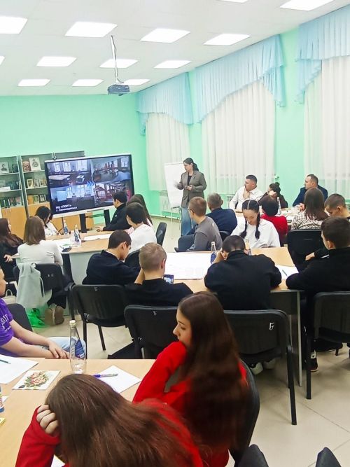 Әтнәдә Яшьләр үзәге: “Киләчәк”нең “Ялкын”лы “Заман”ы