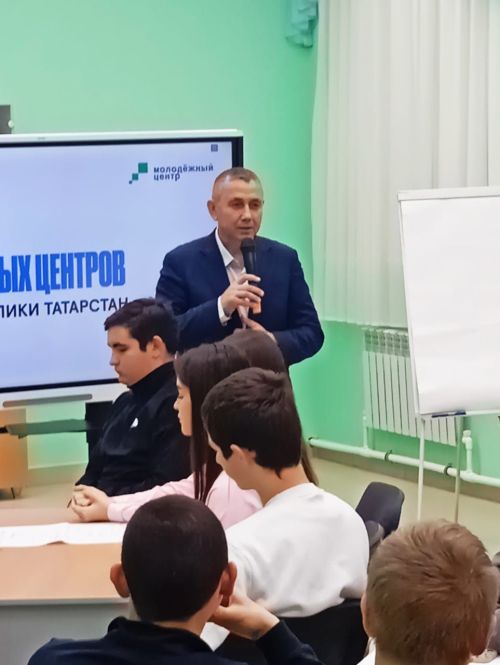 Әтнәдә Яшьләр үзәге: “Киләчәк”нең “Ялкын”лы “Заман”ы
