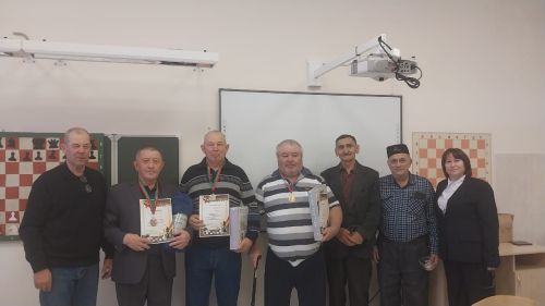 «Өлкәннәр көне» декадасы уңаеннан  «Ашыт» мәдәният-спорт комплексында шахмат ярышы узды