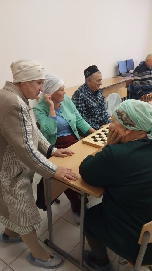 «Өлкәннәр көне» декадасы уңаеннан  «Ашыт» мәдәният-спорт комплексында шахмат ярышы узды