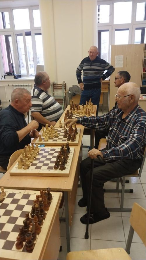 «Өлкәннәр көне» декадасы уңаеннан  «Ашыт» мәдәният-спорт комплексында шахмат ярышы узды