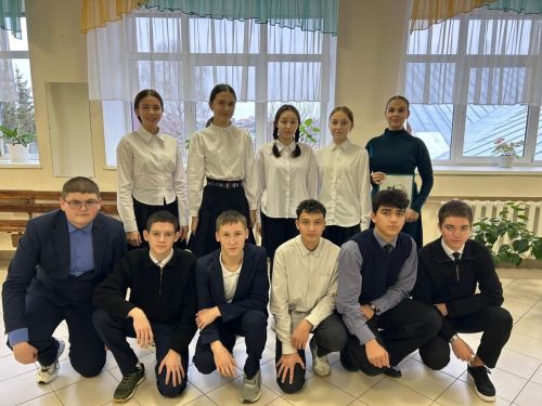 Үзәк китапханә Бәрәскә урта гомуми белем бирү мәктәбендә кунакта