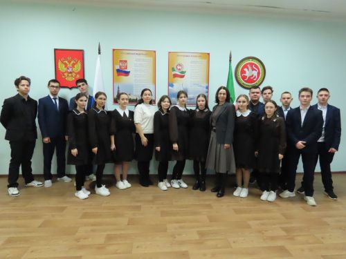 Әтнә районы җәмәгать судьясы  Күәм мәктәбе укучылары белән очташты