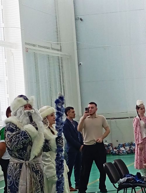 Әтнә Кыш Бабае – көрәштерә