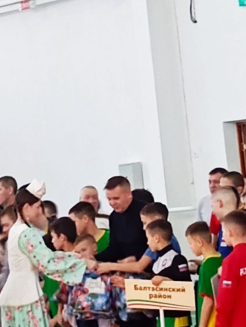 Әтнә Кыш Бабае – көрәштерә