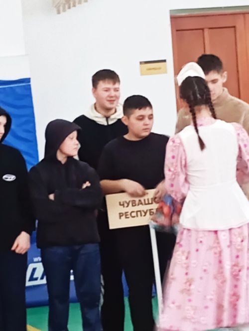 Әтнә Кыш Бабае – көрәштерә