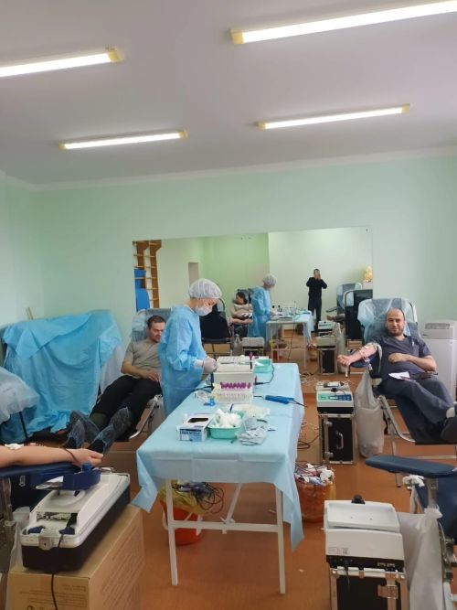 Әтнә донорлары кан бирә