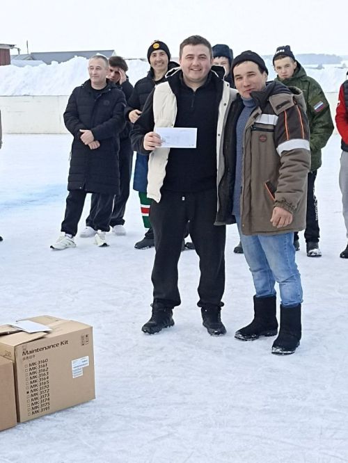 Олы Мәңгәр бозында Рамил Хафизов  истәлегенә багышланган, урамнар арасында Зур хоккей ярышлары булып узды