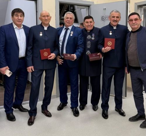 Тагын ике халык артисты!