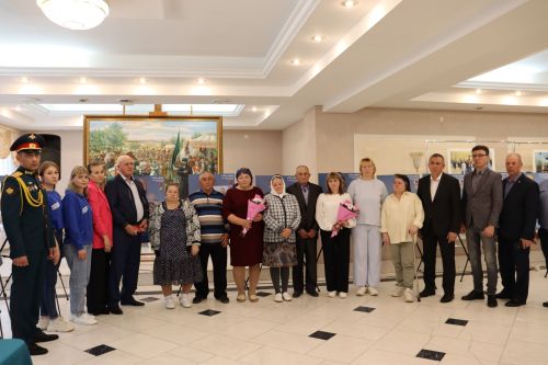 Әтнәдә «Герой әтисе» республика күчмә күргәзмәсе ачылды