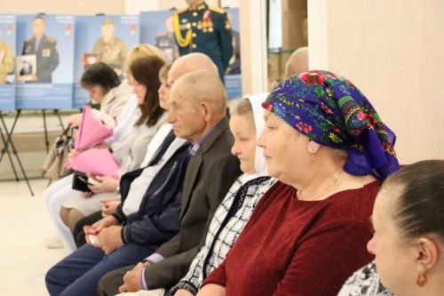 Әтнәдә «Герой әтисе» республика күчмә күргәзмәсе ачылды