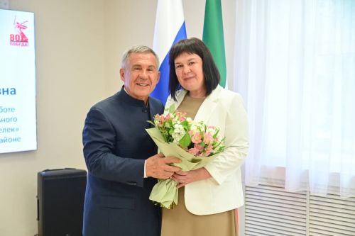 Айгөлгә мактаулы исем бирелде