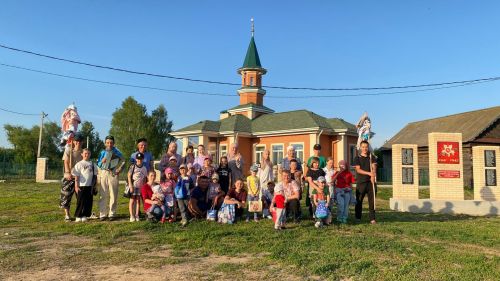 Чембулат авылында сабантуйга бирнә җыйдылар