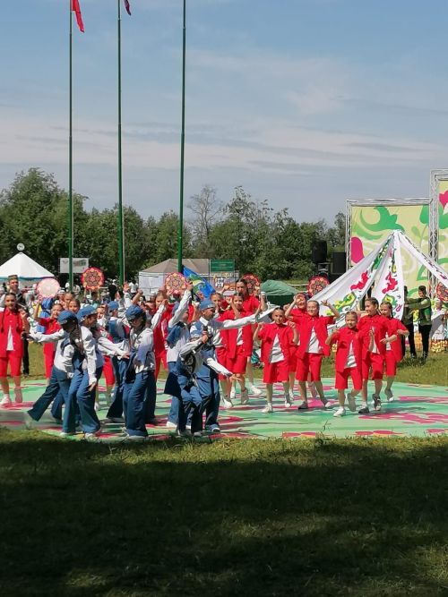 Әтнә сабантуйлары гөрли