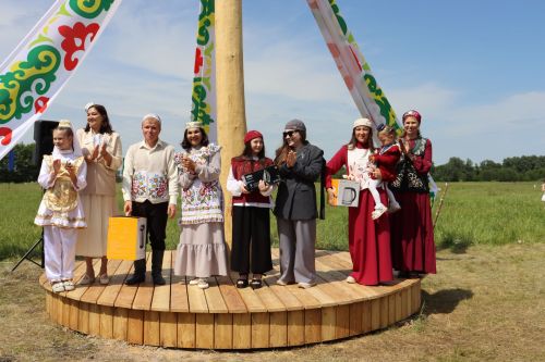 Сабантуйда «Гөлҗиһан мәйданчыгы»