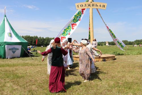 Сабантуйда «Гөлҗиһан мәйданчыгы»