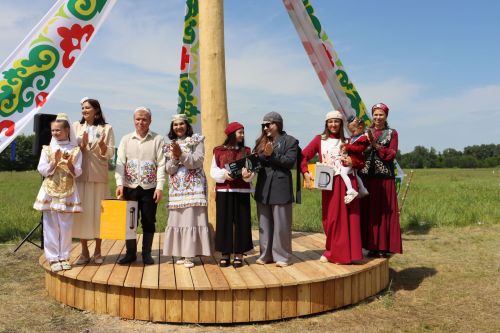 Сабантуйда «Гөлҗиһан мәйданчыгы»