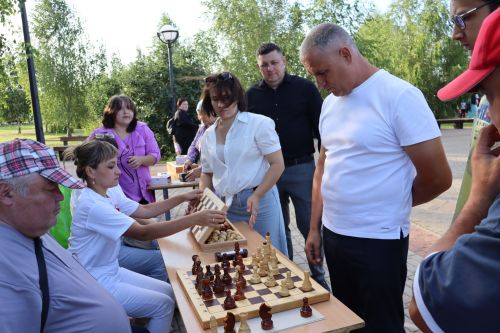 «Безнең ишегалды» игелекле күрше проекты кысаларында бәйрәм узды