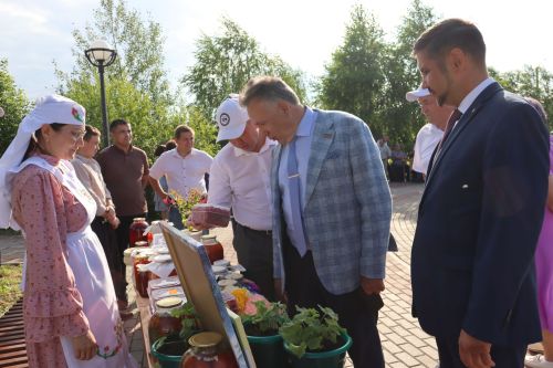 «Безнең ишегалды» игелекле күрше проекты кысаларында бәйрәм узды