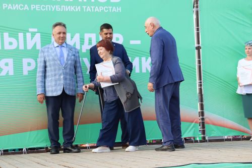 «Безнең ишегалды» игелекле күрше проекты кысаларында бәйрәм узды