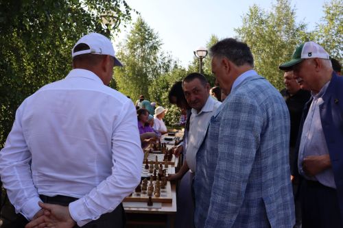 «Безнең ишегалды» игелекле күрше проекты кысаларында бәйрәм узды