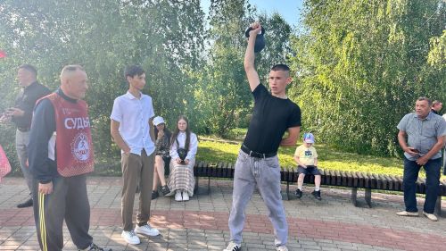 Әтнә паркында ГТО площадкасы эшләде: спортчылар һәм уенчылар үз көчләрен сынады!