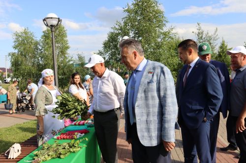 «Безнең ишегалды» игелекле күрше проекты кысаларында бәйрәм узды