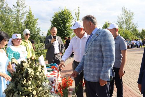 «Безнең ишегалды» игелекле күрше проекты кысаларында бәйрәм узды