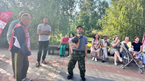 Әтнә паркында ГТО площадкасы эшләде: спортчылар һәм уенчылар үз көчләрен сынады!