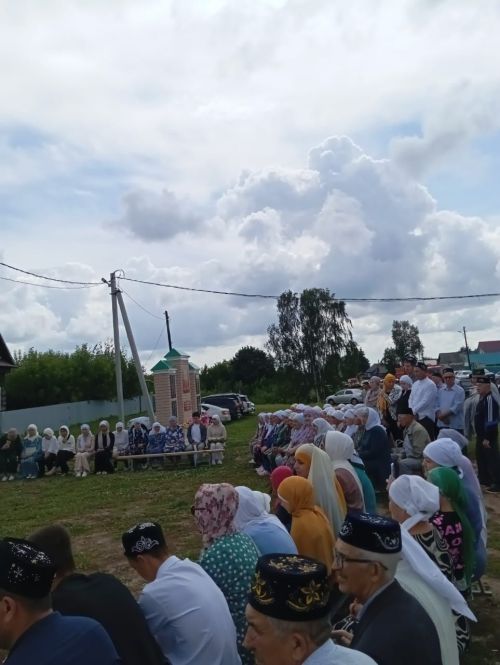 Чембулат авылында яңа мәчет ишекләрен ачты