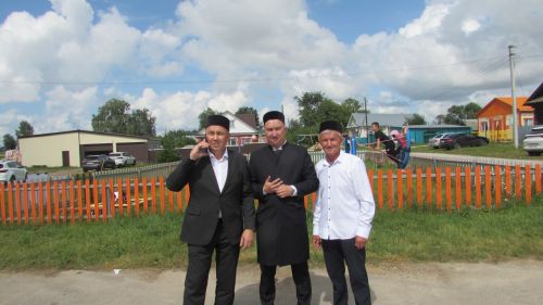 Чембулат авылында яңа мәчет ишекләрен ачты