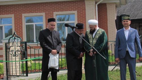 Чембулат авылында яңа мәчет ишекләрен ачты