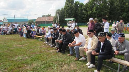 Чембулат авылында яңа мәчет ишекләрен ачты