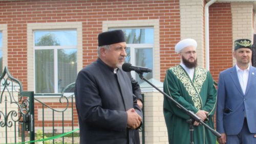 Чембулат авылында яңа мәчет ишекләрен ачты