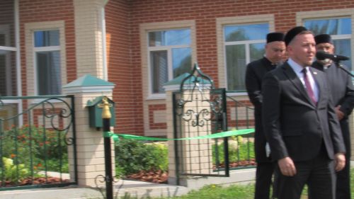 Чембулат авылында яңа мәчет ишекләрен ачты