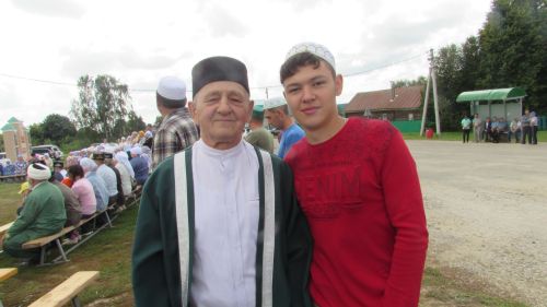 Чембулат авылында яңа мәчет ишекләрен ачты