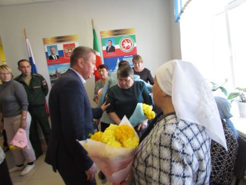 Әтнә батырлары эзе – Элмә такталарда