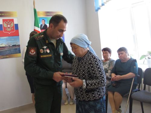 Әтнә батырлары эзе – Элмә такталарда