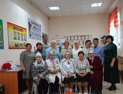 Җәйнең яшел күлмәгенә көз мәрҗән кыеп чигә...
